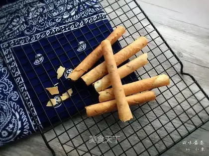 Salted egg rolls