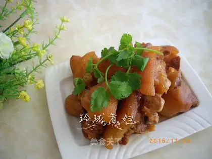 Nanjian pig hands