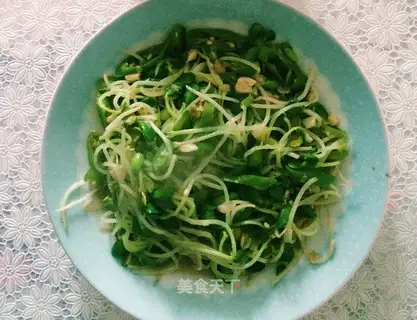 Quite the green bean sprouts