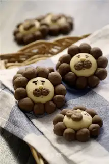 Silly little lion cookies