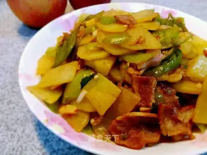 Bacon pepper potato chips