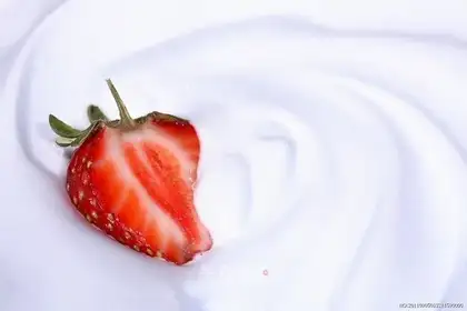 Strawberry milk juice