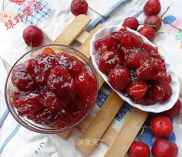 Crystal red nuts