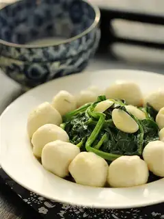 Squirty fishballs