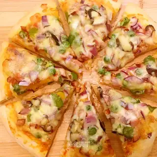 A field pizza