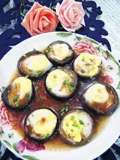Frozen quail eggs