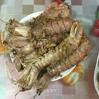 Pretzels peed shrimp