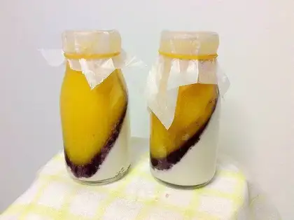 Blueberry macaroni mango pudding