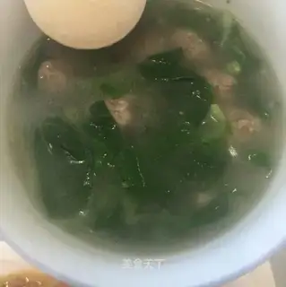 Mariko, cabbage soup