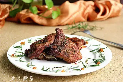 Rosemary roasted sheep shoulder chops