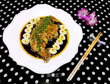 Snack chickens with gold balls