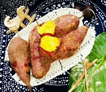 Roast potatoes