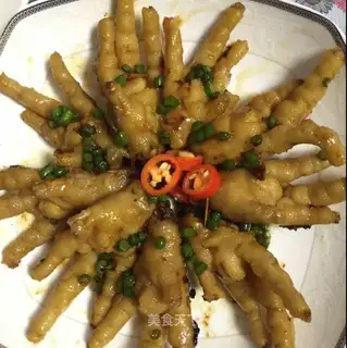 The chicken claws