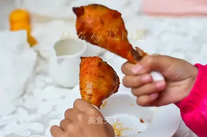 The fragrance makes a chicken leg