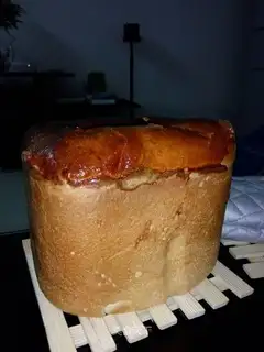 Light cream toast