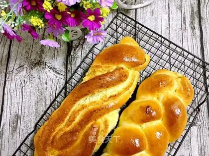 Coconut braid bread