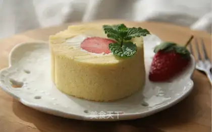 Strawberry rolls