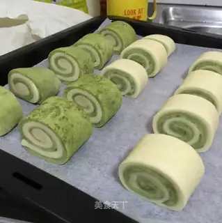 Two rolls of tea buns