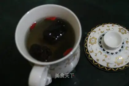 ♪ Red-tree, round-tip iced tea ♪