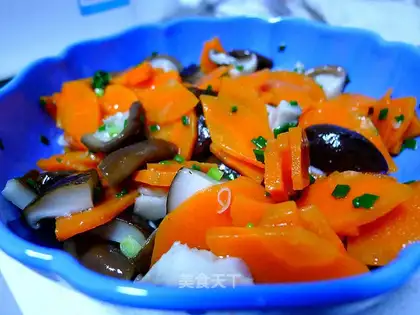 Onion with mushrooms