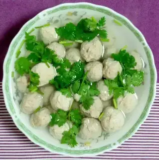 Home-based manual meat round
