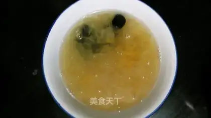 Silver-ear-leave soup
