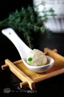 Handmade fishball soup