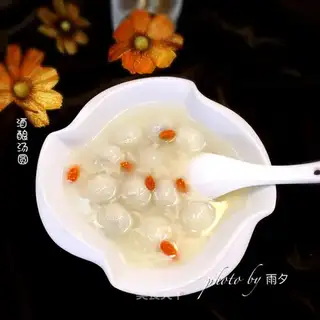 Wine and soup