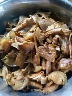 Dry the fried meat