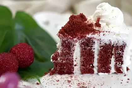 Red velvet vortex cake