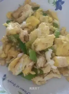 Onion fried eggs