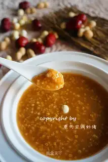 Red sugar rice congee