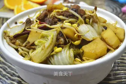 Chicken-cooked stew