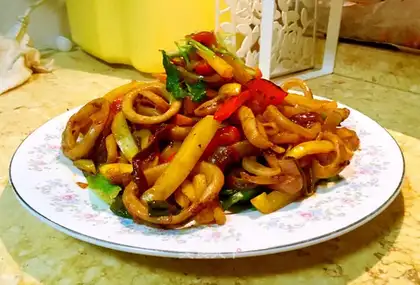 Fired squid rings