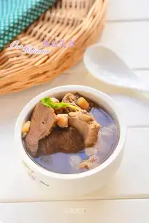 Red mushroom tiara soup