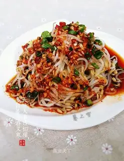 Cold bean sprouts