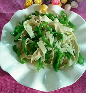 Pepper tofu skin