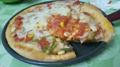 Shrimp ham sausage pizza