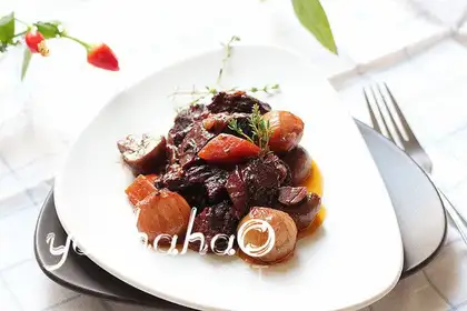 Red beef stew