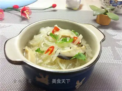 Chicken and radish crystal fan