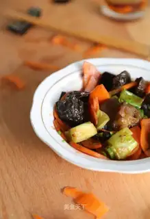 Carrot, black-mule