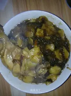 Chicken-legged potato stew