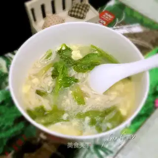 Golden fungus egg soup