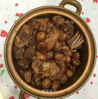 Chestnut foot