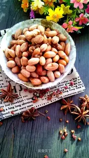 Cooking peanut rice