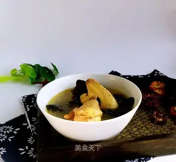 Black-muck chicken soup