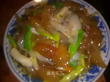 Fried sea cucumber with onions