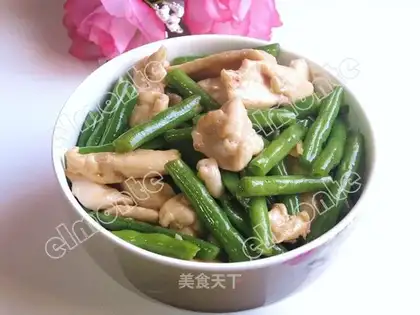 stir-fried chicken with green beans