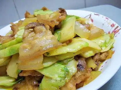 stir-fried pork with vegetable moss