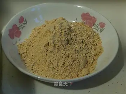 Homemade soybean flour